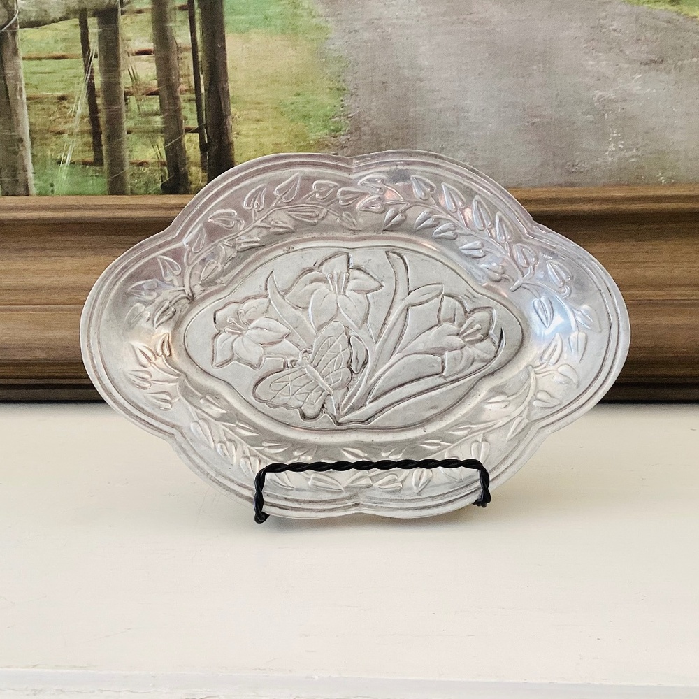 Lenox Butterfly Meadow 6.5” X9" Small Metal Serving Tray Serveware Floral Lily